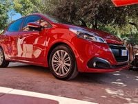 Usata Peugeot 208 GT-line 102 CV (75 kW) 2019 Rosso Utilitaria