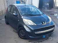 Usata Peugeot 107 Access 68 CV (50 kW) 2010 Nero Utilitaria