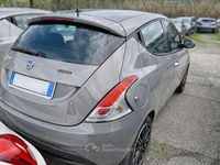 Usata Lancia Ypsilon Silver 70 CV (51 kW) 2023 Grigio Utilitaria