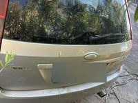 Usata Ford Fiesta 68 CV (50 kW) 2003 Grigio Utilitaria