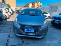 Usata Peugeot 208 Active 68 CV (50 kW) 2013 Marrone Utilitaria
