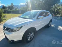 Usata Nissan Qashqai Acenta 110 CV (80 kW) 2015 Bianco SUV