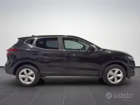 Usata Nissan Qashqai Acenta 163 CV (119 kW) 2017 Nero SUV