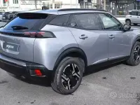 Usata Peugeot 2008 Allure 100 CV (73 kW) 2025 Grigio SUV