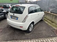 Usado Lancia Ypsilon 80 HP (58 kW) 2009 Citadino