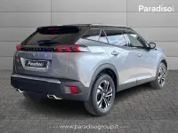 Usata Peugeot 2008 GT-line 131 CV (96 kW) 2022 Bianco SUV