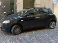 Usata Lancia Ypsilon 69 CV (50 kW) 2016 Nero Utilitaria