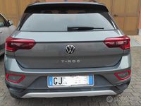 Usata VW T-Roc Style 116 CV (85 kW) 2022 Grigio SUV