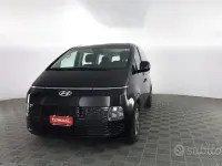 Gebraucht Hyundai Staria 177 PS (130 kW) 2024 Blau Van / Kleinbus