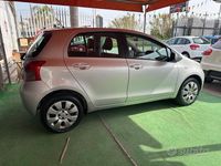 Usata Toyota Yaris Sol 84 CV (61 kW) 2007 Grigio Utilitaria