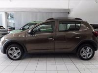 Usata Dacia Sandero Stepway 90 CV (66 kW) 2018 Marrone metallizzato Utilitaria