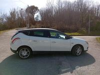 Usata Lancia Delta 120 CV (88 kW) 2011 Utilitaria