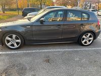Usata BMW 118 Sport Line 122 CV (89 kW) 2005 Grigio Utilitaria