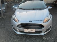 Usata Ford Fiesta Titanium 95 CV (69 kW) 2015 Grigio Berlina