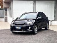 Second-hand Kia Stonic 116 CP (85 kW) 2019 Negru SUV