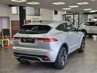 Usata Jaguar E-Pace R-Dynamic 163 CV (119 kW) 2021 Argento SUV