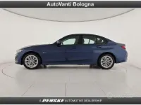Usata BMW 320e Efficient Dynamics 204 CV (150 kW) 2023 Blu Berlina