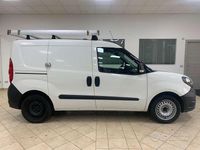 Usata Fiat Doblò 120 CV (88 kW) 2020 Bianco Monovolume