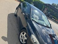 Usata Volvo V40 Momentum 116 CV (85 kW) 2014 Nero Station wagon