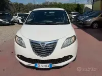 Usata Lancia Ypsilon 80 CV (58 kW) 2013 Bianco Utilitaria