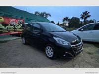 Usata Peugeot 208 Active 68 CV (50 kW) 2015 Utilitaria