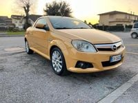 Usata Opel Tigra 69 CV (50 kW) 2005 Giallo Cabrio