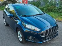 Usata Ford Fiesta Titanium 80 CV (58 kW) 2013 Blu Berlina