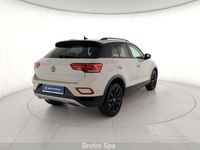 Usata VW T-Roc Style 116 CV (85 kW) 2022 Grigio metallizzato SUV