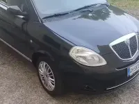 Usata Lancia Ypsilon 60 CV (44 kW) 2004 Nero Utilitaria