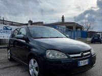 Usata Opel Corsa 68 CV (50 kW) 2005 Verde Utilitaria
