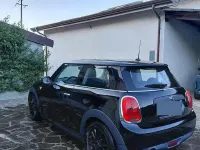 Usata Mini ONE 102 CV (75 kW) 2016 Nero Utilitaria