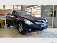 Usata Mercedes R280 Premium 190 CV (139 kW) 2009 Blu Station wagon