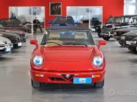 Usata Alfa Romeo Spider 107 CV (78 kW) 1992 Rosso Cabrio