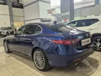 Usata Alfa Romeo Giulia Business 190 CV (139 kW) 2021 Bluazzurro Berlina