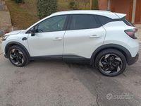 Usata Renault Captur Techno 101 CV (74 kW) 2024 Bianco SUV
