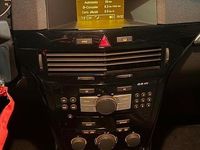Usata Opel Astra GTC 2009 Nero Berlina