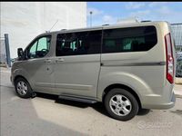 Usata Ford Tourneo Titanium 155 CV (114 kW) 2015 Grigio Monovolume