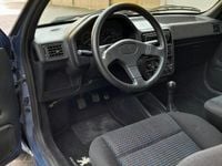 Usata Peugeot 106 98 CV (72 kW) 1993 Blu Utilitaria
