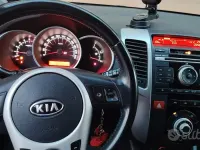 Usata Kia Venga 90 CV (66 kW) 2010 Rosso Utilitaria