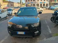 Usata SsangYong Tivoli 128 CV (94 kW) 2017 Nero SUV