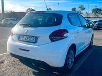 Usata Peugeot 208 Active 82 CV (60 kW) 2015 Bianco Utilitaria
