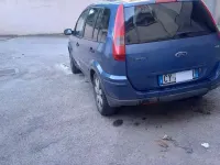 Usata Ford Fusion 68 CV (50 kW) 2005 Utilitaria