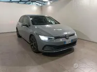 Usata VW Golf VIII 150 CV (110 kW) 2020 Berlina