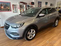 Usata Opel Grandland X Innovation 120 CV (88 kW) 2018 Grigio SUV