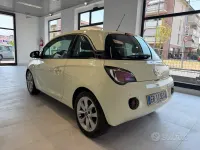 Usata Opel Adam Glam 69 CV (50 kW) 2013 Beige Utilitaria