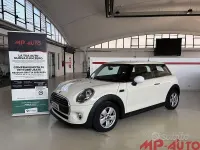 Usata Mini ONE 75 CV (55 kW) 2019 Bianco Utilitaria