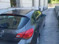 Usata Opel Astra 110 CV (80 kW) 2012 Grigio Berlina
