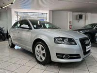 Usata Audi A3 Attraction 105 CV (77 kW) 2012 Argento Utilitaria