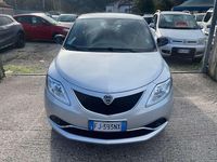 Usata Lancia Ypsilon Gold 69 CV (50 kW) 2017 Grigio Utilitaria