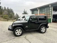 Usata Jeep Wrangler Sahara 177 CV (130 kW) 2010 Nero SUV